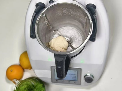 Pétrisseur universel pour Thermomix TM6, TM5 et TM7 : mélangez la farine, lissez la pâte et formez des pâtes.