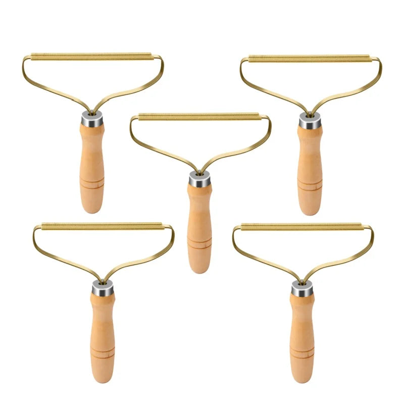 Brosse anti-poils portable pour tapis, laine, manteaux et vêtements.
