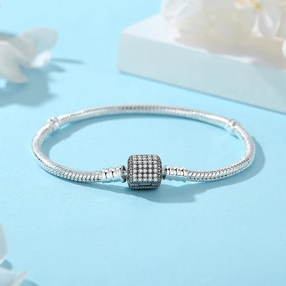 Bracelet jonc en argent 925 avec breloque cœur — Élégance intemporelle