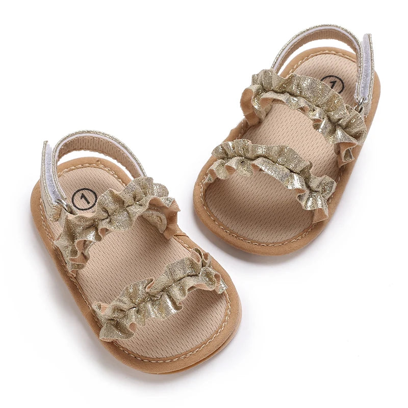 Sandales décontractées d’été avec thème doré chaussures de bébé fille à la mode, chaussures de marche confortables antidérapantes pour bébé.
