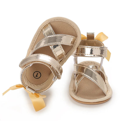 Sandales décontractées d’été avec thème doré chaussures de bébé fille à la mode, chaussures de marche confortables antidérapantes pour bébé.