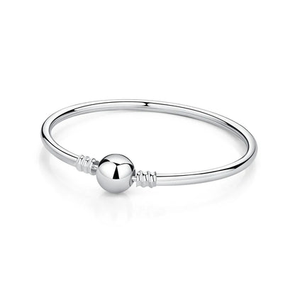 Bracelet jonc en argent 925 avec breloque cœur — Élégance intemporelle