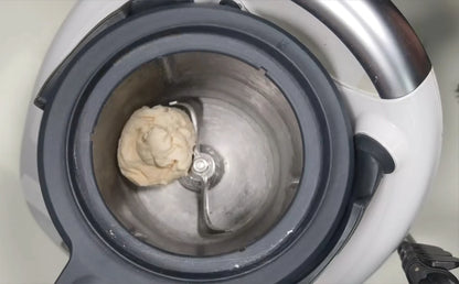 Pétrisseur universel pour Thermomix TM6, TM5 et TM7 : mélangez la farine, lissez la pâte et formez des pâtes.