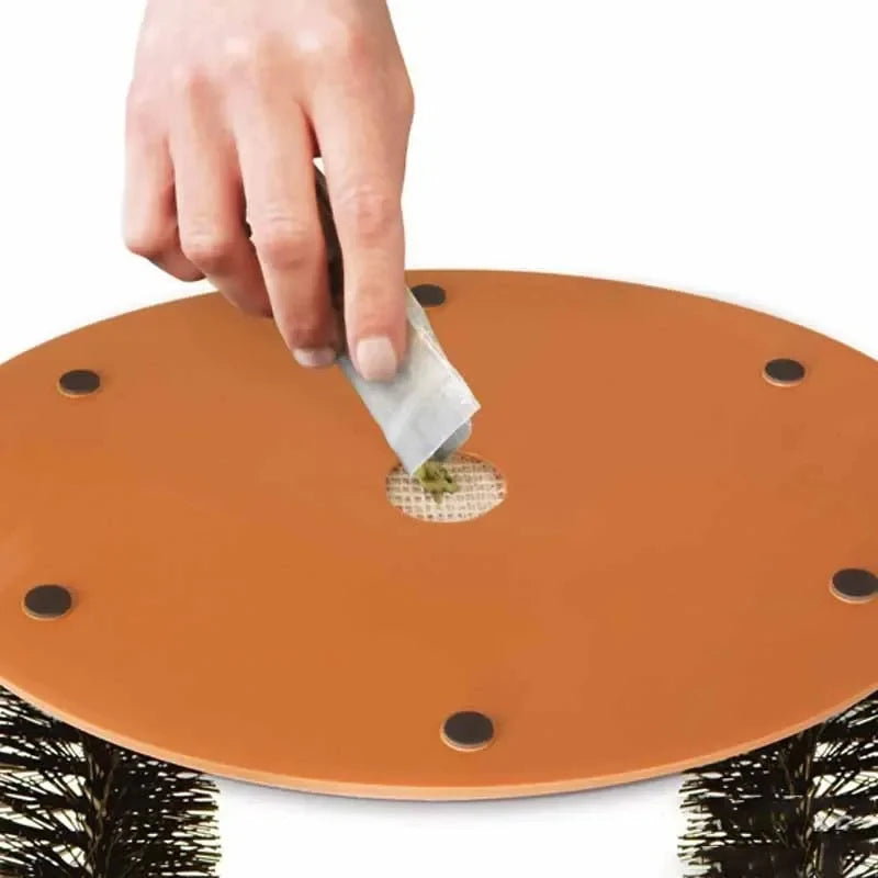Arche de toilettage pour chat avec brosse auto-massage et griffoir intégré