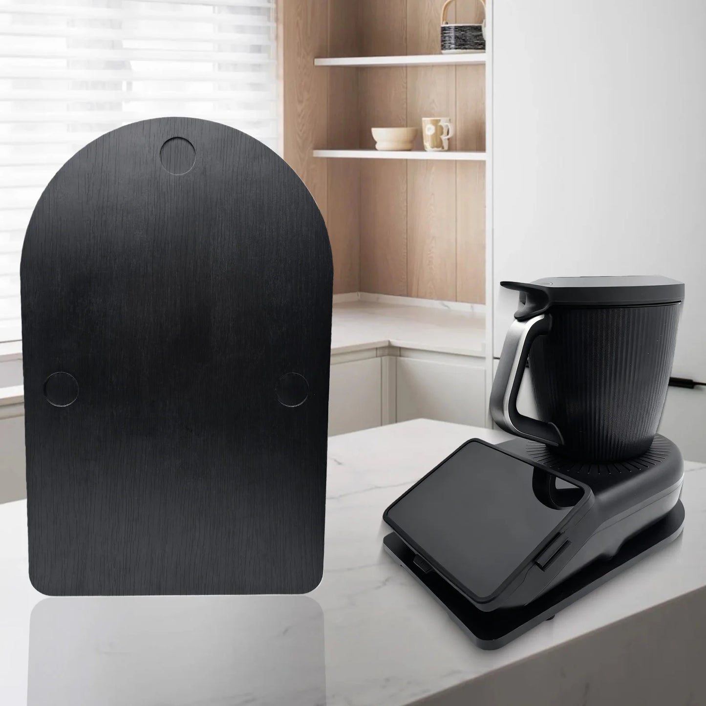Plateau coulissant à roulettes pour Thermomix TM7 : base antidérapante avec encoche pour les doigts et base en caoutchouc stable, protège le TM7 et les plans de travail.