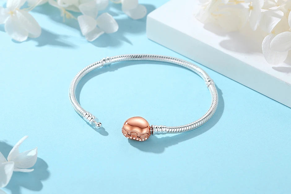 Bracelet jonc en argent 925 avec breloque cœur — Élégance intemporelle