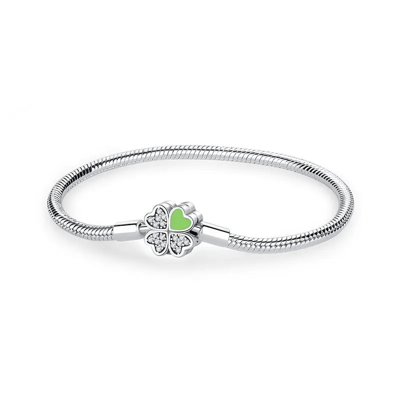 Bracelet jonc en argent 925 avec breloque cœur — Élégance intemporelle