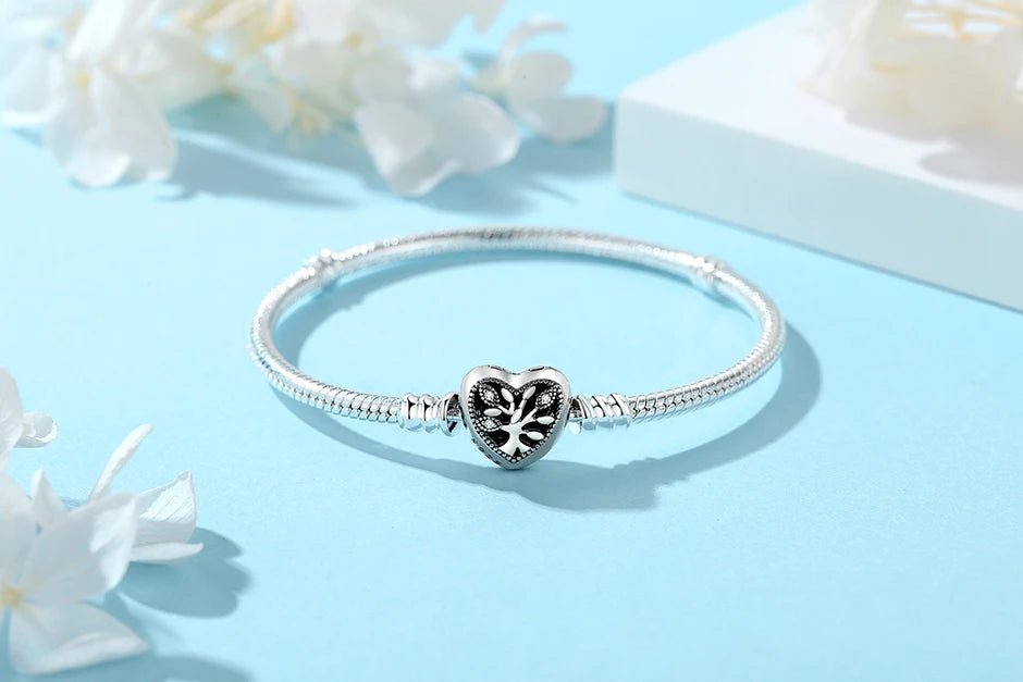 Bracelet jonc en argent 925 avec breloque cœur — Élégance intemporelle
