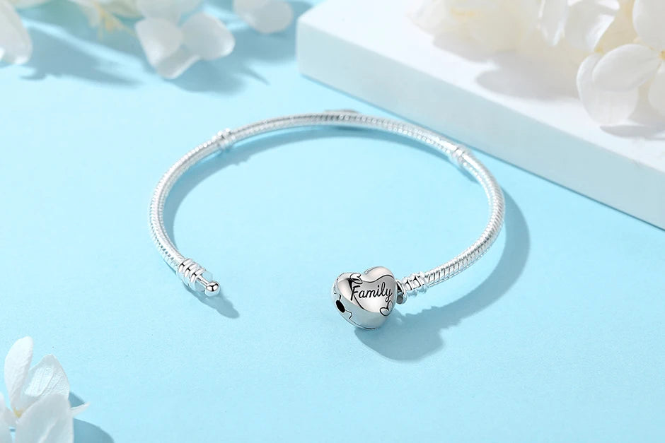 Bracelet jonc en argent 925 avec breloque cœur — Élégance intemporelle