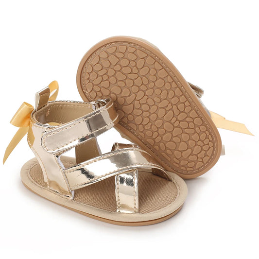 Sandales décontractées d’été avec thème doré chaussures de bébé fille à la mode, chaussures de marche confortables antidérapantes pour bébé.