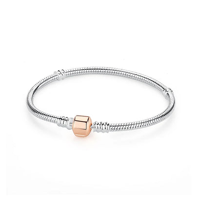 Bracelet jonc en argent 925 avec breloque cœur — Élégance intemporelle