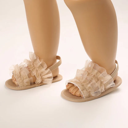 Sandales décontractées d’été avec thème doré chaussures de bébé fille à la mode, chaussures de marche confortables antidérapantes pour bébé.