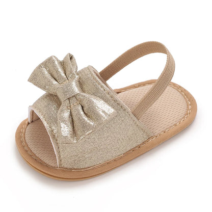 Sandales décontractées d’été avec thème doré chaussures de bébé fille à la mode, chaussures de marche confortables antidérapantes pour bébé.