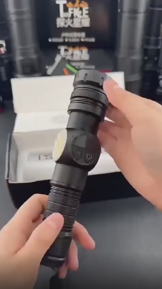 Lampe torche LED rechargeable magnétique — Ultra puissante et compacte
